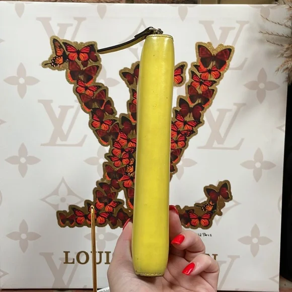 Kate Spade Wallet in Lemon Yellow - Picture 8 of 12